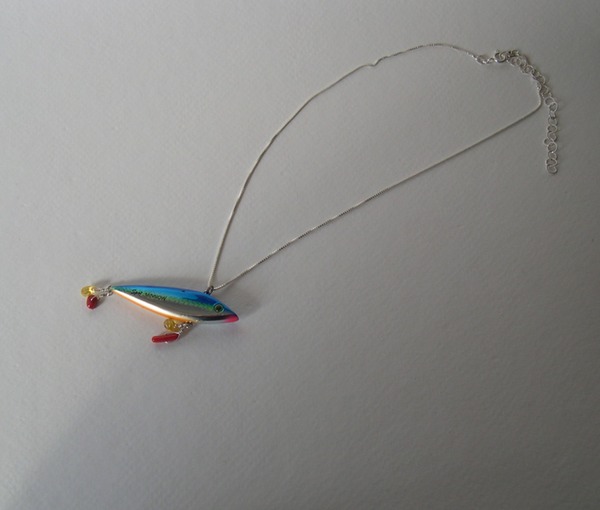 lure necklace